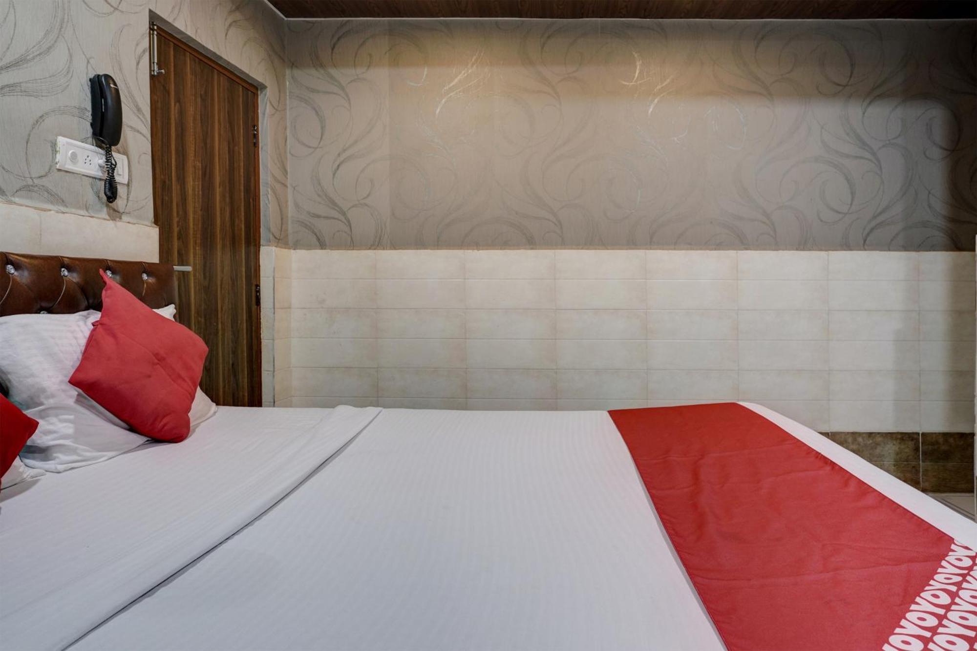Hotel O Sapna Residency Мумбаи Экстерьер фото